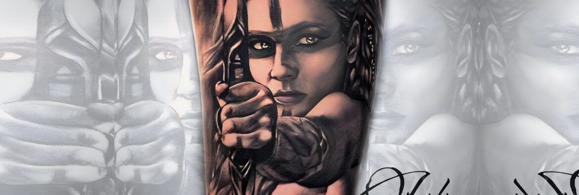Tatuaje amazona con arco realizado por Aitor Murga en Ink for All Tattoo