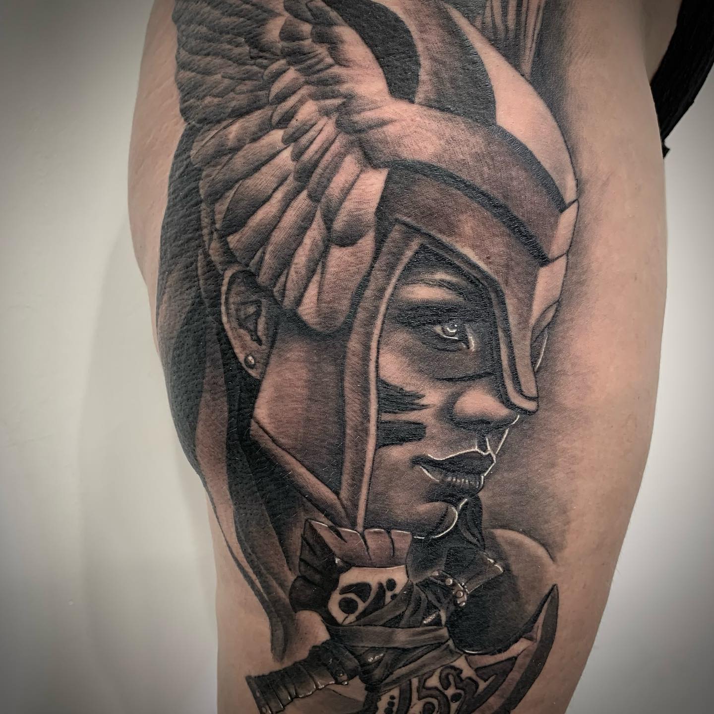 Tatuaje realista de guerrera realizado por Aitor Murga en Ink for All Tattoo